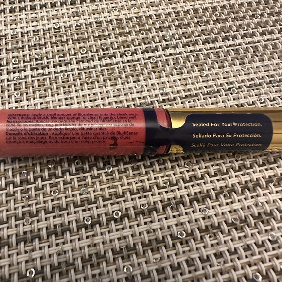 SeneGence BlushSense Cream Blush - Picture 3 of 4